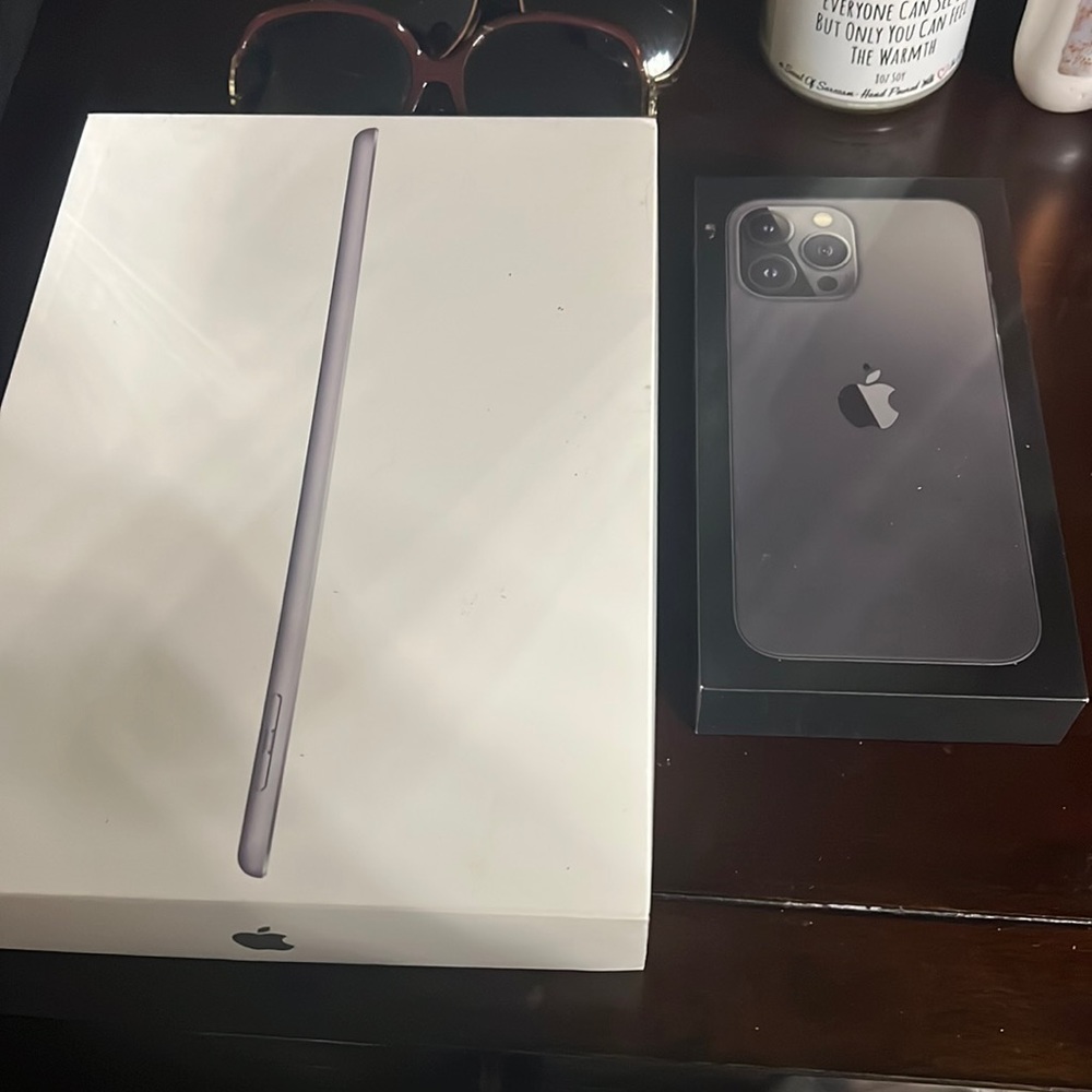 Empty iPad and iPhone boxes